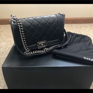 Pre-Loved Chanel Boy Bag